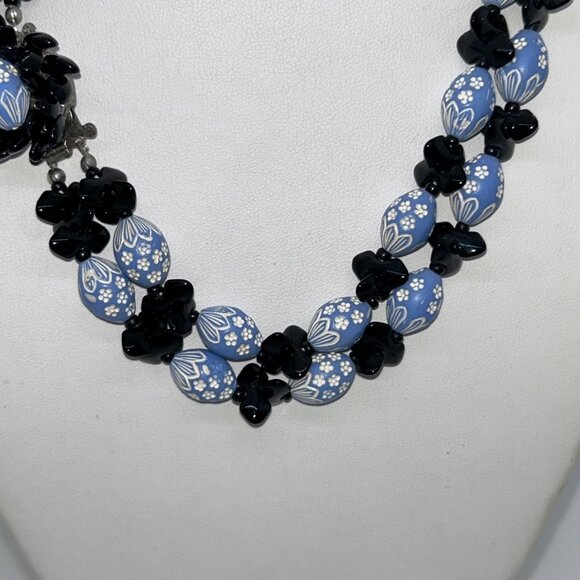 Vintage West Germany Blue & Black Easter Egg Bead Necklace Box Clasp Clip-On - Picture 9 of 16